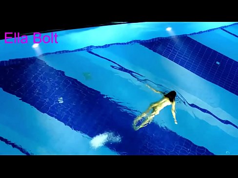 ❤️ මට නැරඹීම නැවැත්විය නොහැක, තරුණ රන්වන්තිය ELLA BOLT නිවාඩු නිකේතනයේ තටාකයේ නිරුවතින් පිහිනීමට හසු විය ️ තත්ත්ව ලිංගික si.yinshuabang.top